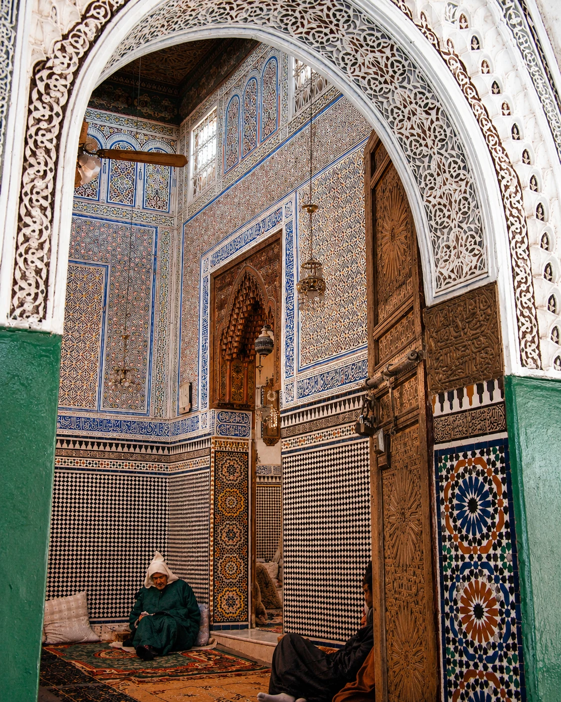 Spiritual interior in Ouazzane with zellige and carved wood