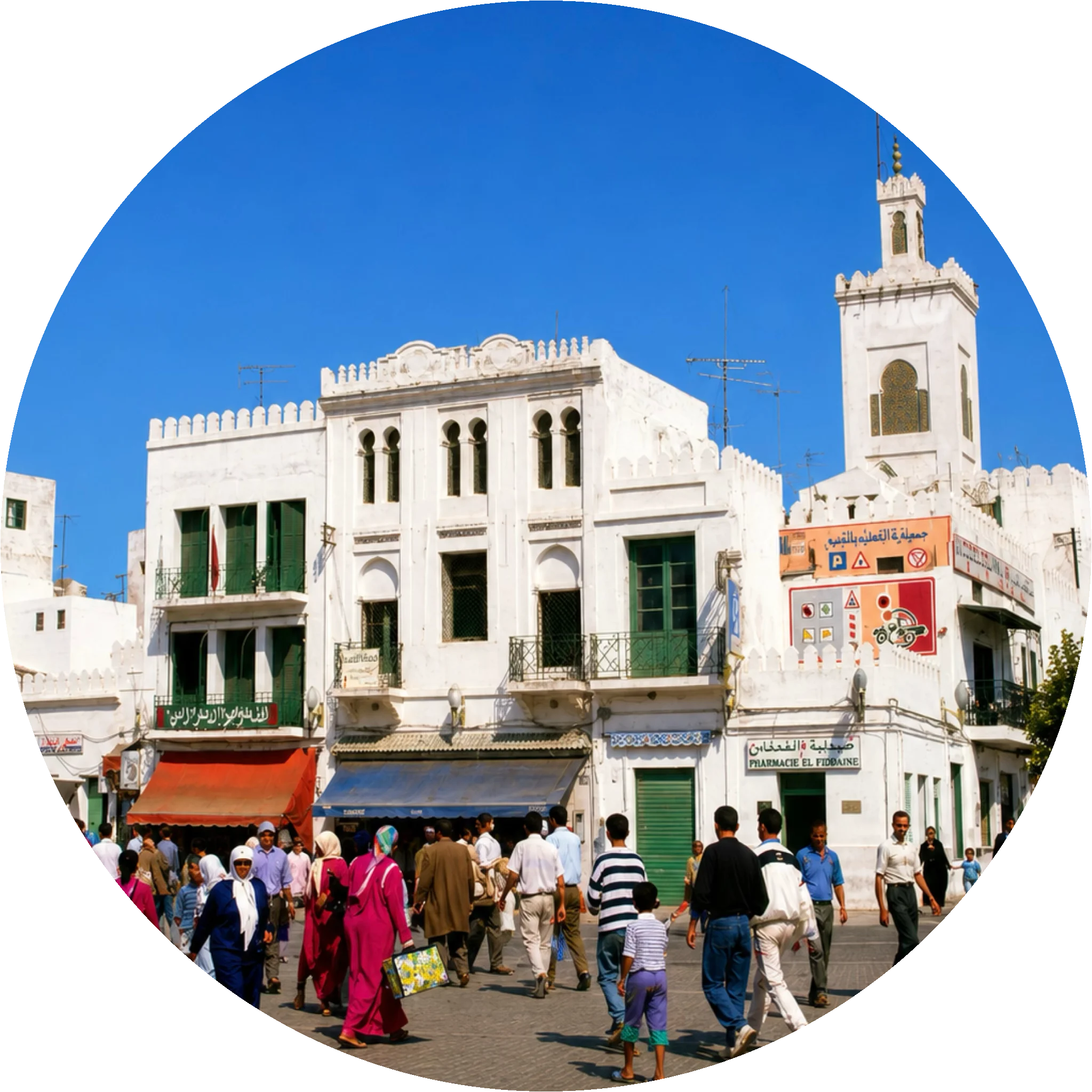 Public square and white urban fabric in Tétouan